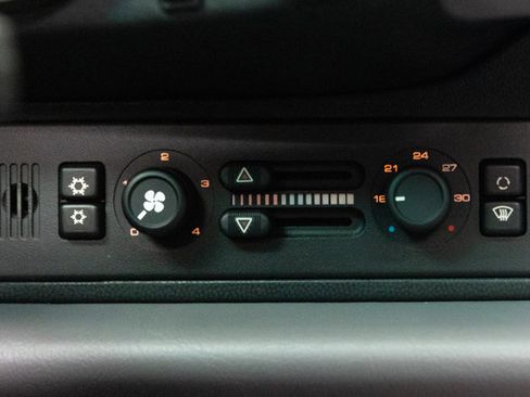 Used 1997 Porsche 911 Carrera S image 77