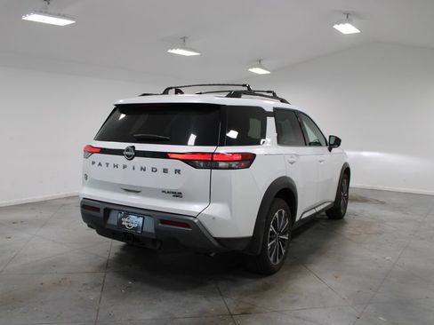 Used 2026 Nissan Pathfinder Platinum AWD/4WD image 9