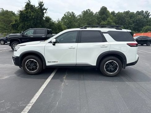 Used 2024 Nissan Pathfinder Rock Creek AWD/4WD image 2