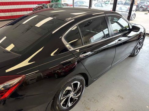 Used 2016 Honda Accord LX image 12