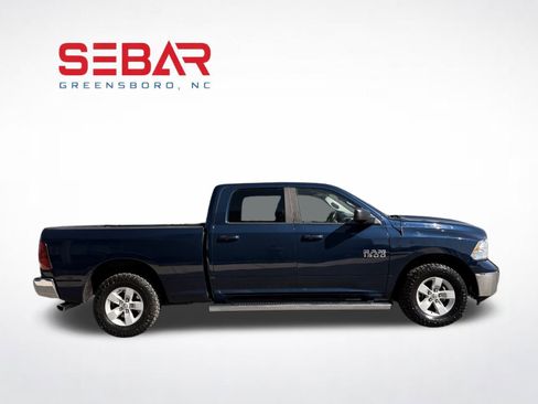 Used 2020 RAM 1500 Classic SLT w/ Luxury Group image 4