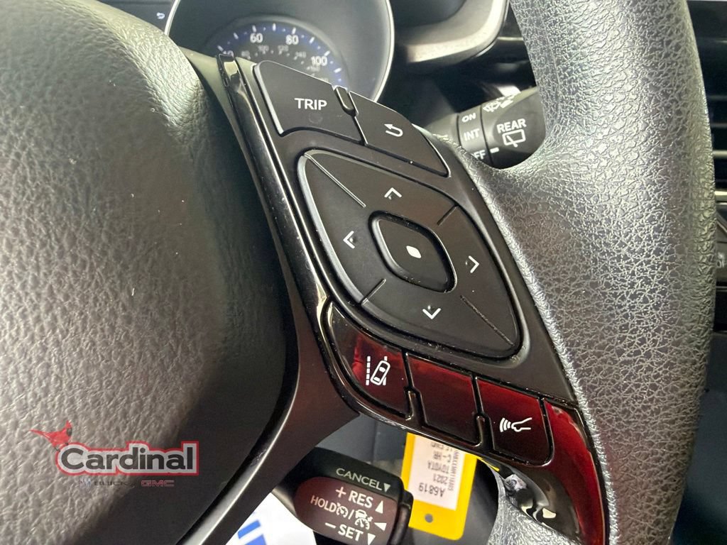 Used 2021 Toyota C-HR LE FWD image 20