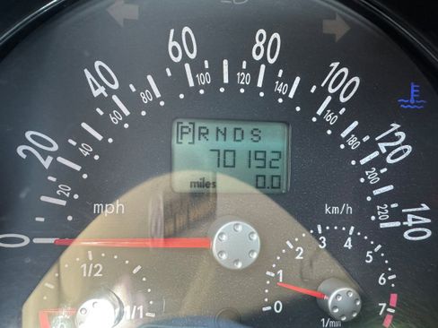 Used 2005 Volkswagen Beetle GLS image 17