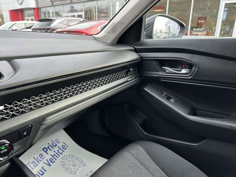 Used 2024 Honda Accord EX image 28