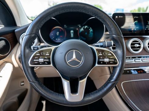 Used 2021 Mercedes-Benz GLC 300 4MATIC w/ Premium Package image 14