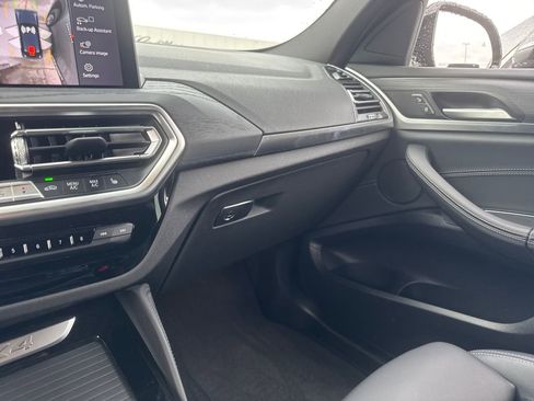 Used 2025 BMW X4 xDrive30i w/ Premium Package image 20