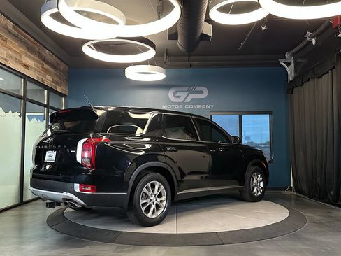 Used 2022 Hyundai Palisade SE AWD/4WD image 3