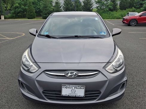Used 2016 Hyundai Accent SE FWD image 2