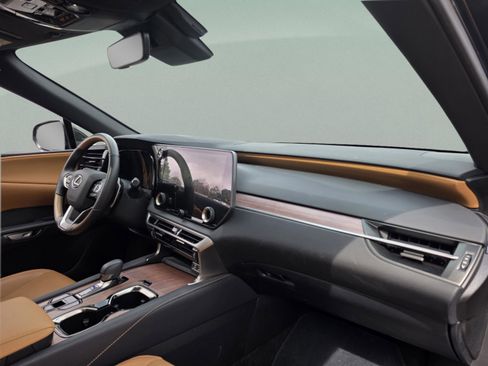 Certified 2025 Lexus RX 350 Premium w/ Accessory Package (Z1) image 24