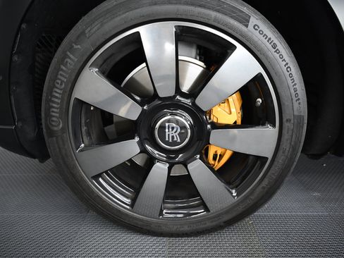 Used 2023 Rolls-Royce Cullinan image 52