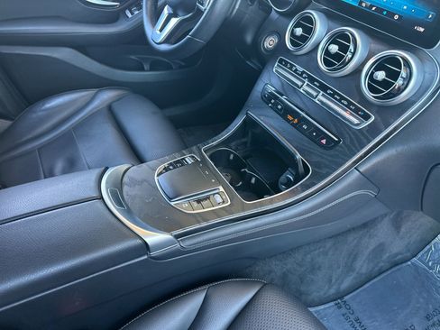 Used 2021 Mercedes-Benz GLC 300 image 16
