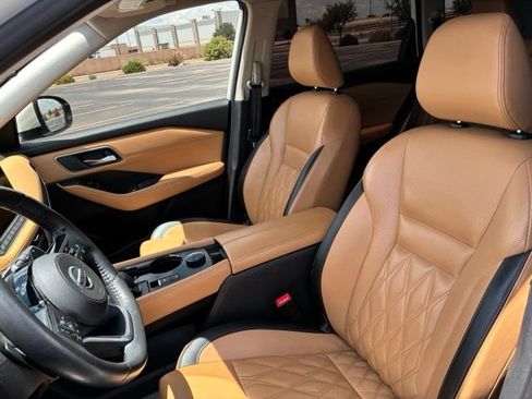 Certified 2021 Nissan Rogue Platinum AWD/4WD image 12