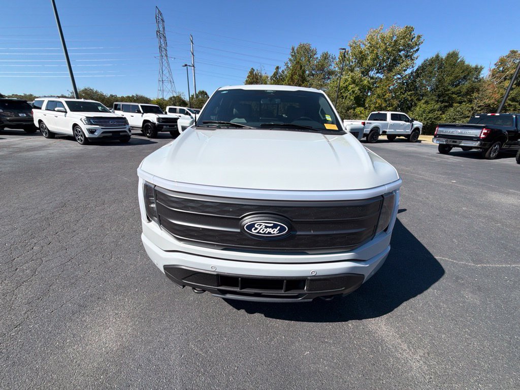 Used 2024 Ford F150 Lightning Lariat AWD/4WD image 26