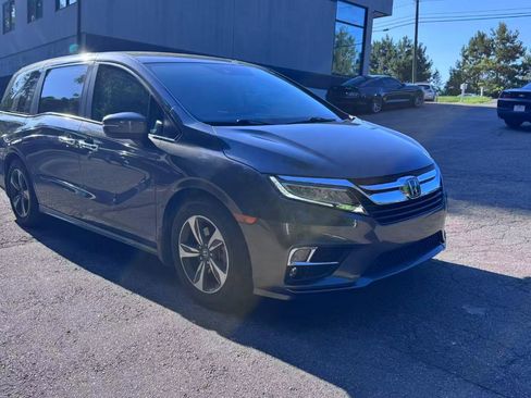 Used 2020 Honda Odyssey Touring image 3