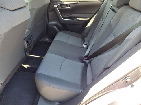 Used 2020 Toyota RAV4 XLE w/ Convenience Package image 21