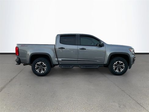 Used 2021 Chevrolet Colorado Z71 w/ Safety Package image 8