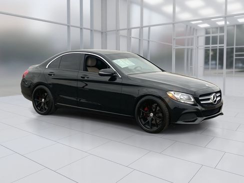 Used 2018 Mercedes-Benz C 300 Sedan image 8