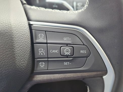 New 2026 Jeep Grand Cherokee Limited image 16