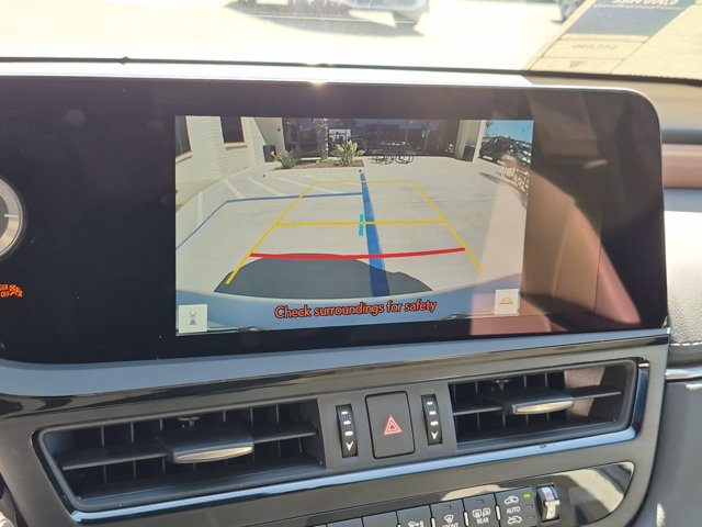 Used 2025 Lexus ES 300h w/ Premium Package FWD image 23