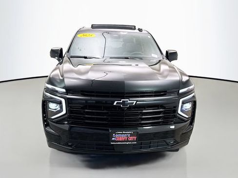 Used 2025 Chevrolet Tahoe RST AWD/4WD image 2