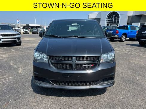 Used 2015 Dodge Grand Caravan SE w/ Quick Order Package 29E SE FWD image 2