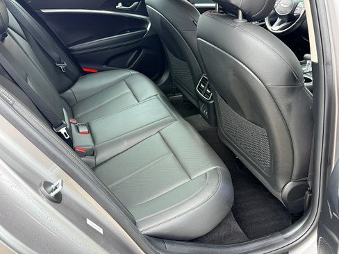 Used 2025 Genesis G70 2.5T AWD/4WD image 43