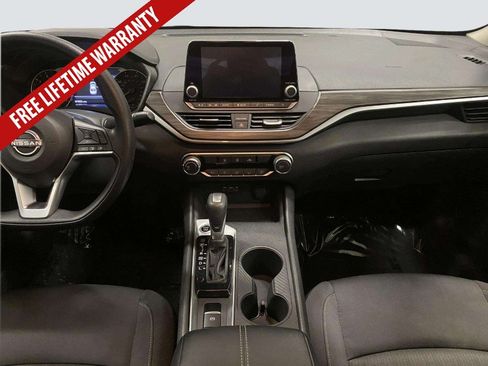 Used 2025 Nissan Altima 2.5 SV AWD/4WD image 25