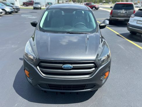 Used 2018 Ford Escape S FWD image 4