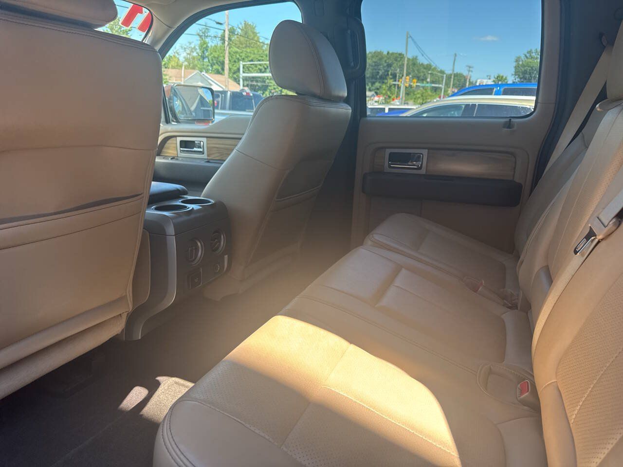 Used 2011 Ford F150 Lariat w/ Lariat Plus Pkg AWD/4WD image 18