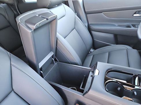 New 2026 Nissan Murano SV AWD/4WD image 24