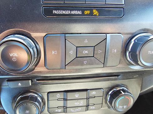 Used 2015 Ford F150 XLT w/ Equipment Group 301A Mid image 45