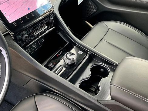 New 2025 Jeep Grand Cherokee L Limited image 30