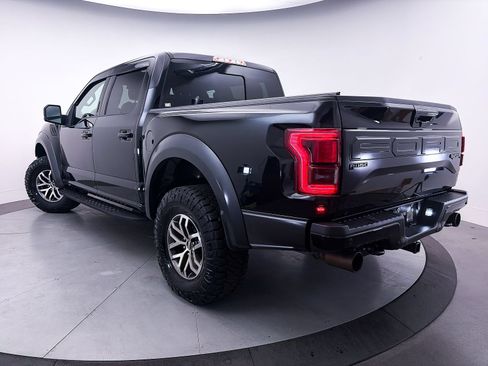 Used 2018 Ford F150 Raptor w/ Equipment Group 802A Luxury AWD/4WD image 2