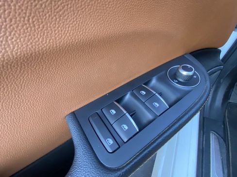 Used 2020 Alfa Romeo Giulia Ti image 17