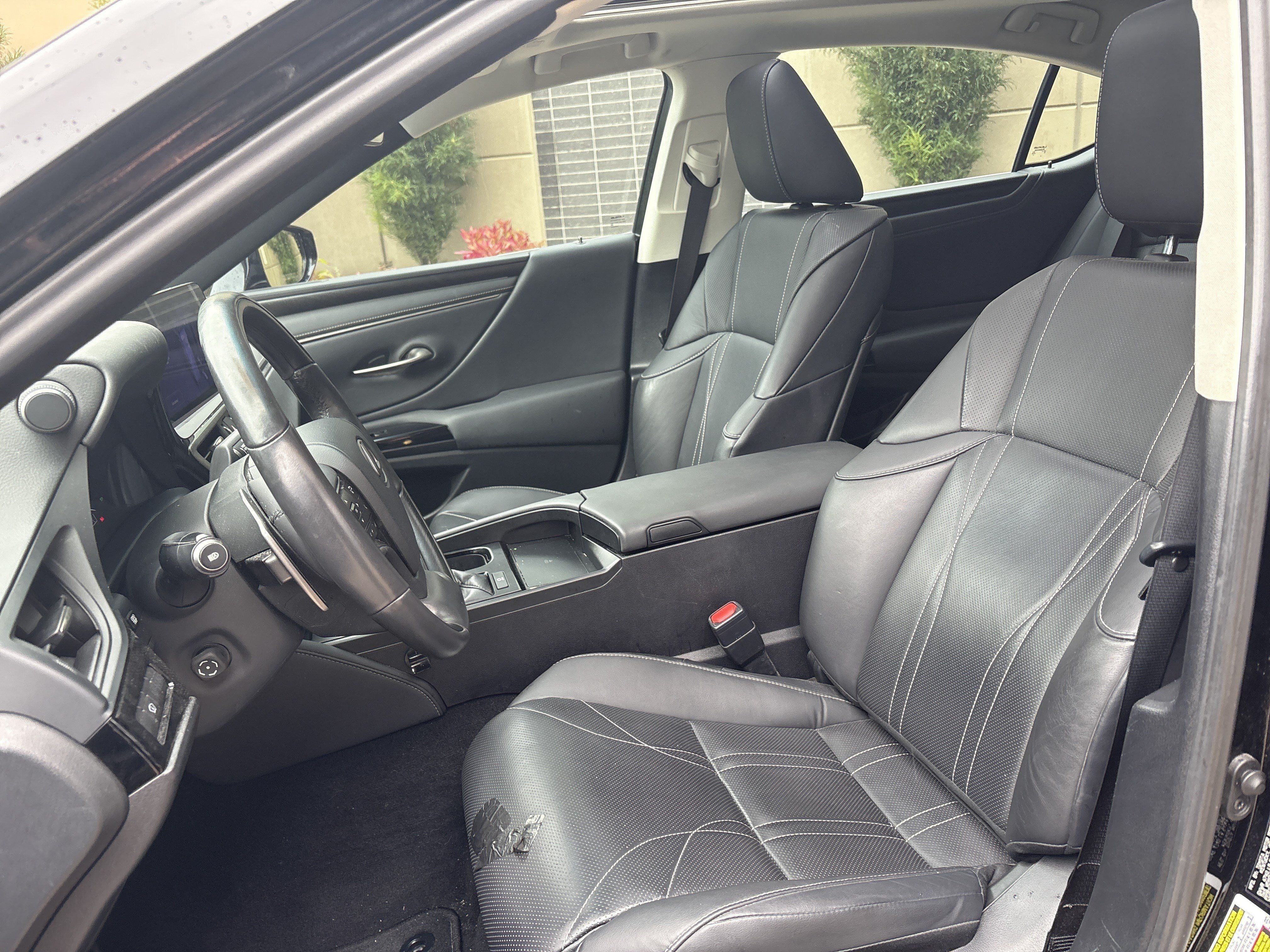 Used 2023 Lexus ES 350 w/ Accessory Package (Z2) FWD image 14