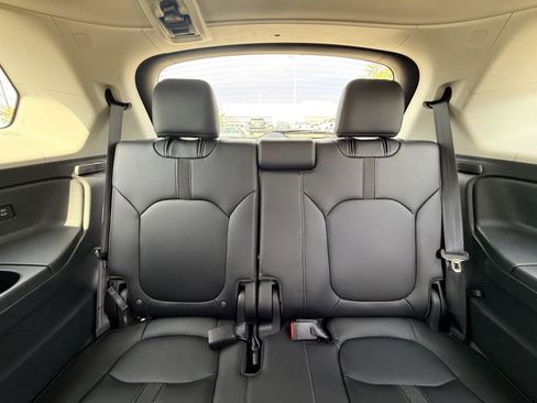 Used 2025 Honda Pilot EX-L image 29