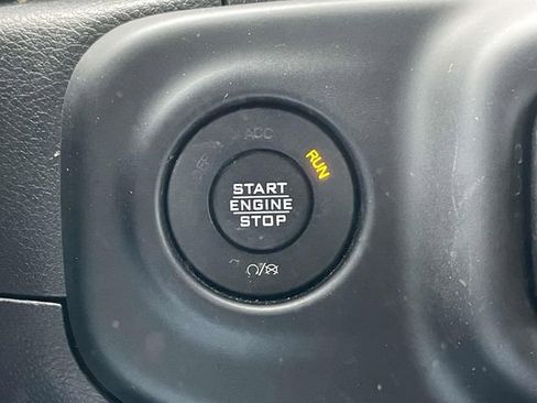 Used 2023 Jeep Wrangler Unlimited Sport AWD/4WD image 33