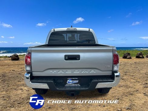 Used 2023 Toyota Tacoma TRD Off-Road AWD/4WD image 7