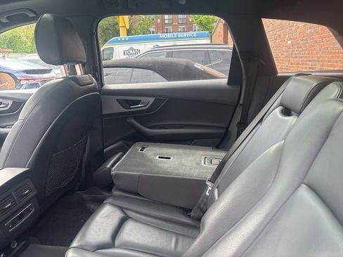 Used 2019 Audi Q7 2.0T Premium w/ Cold Weather Package AWD/4WD image 6