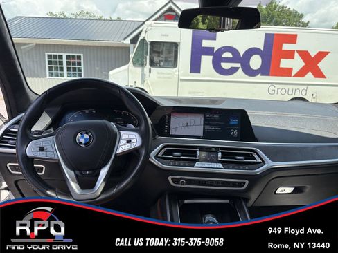 Used 2021 BMW X7 xDrive40i w/ Premium Package AWD/4WD image 13