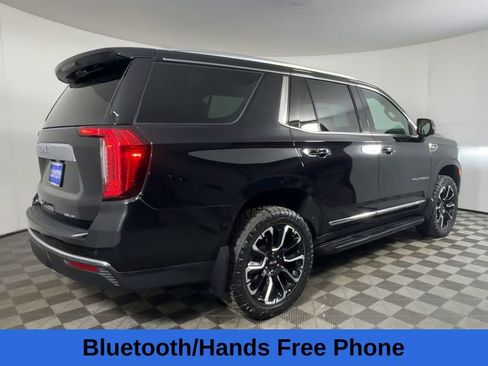 Used 2023 GMC Yukon SLT w/ SLT Premium Package image 12