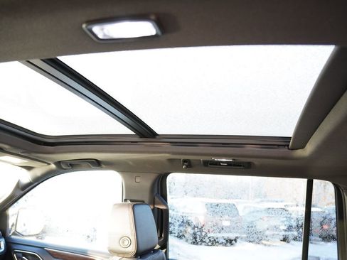 Certified 2024 Chevrolet Suburban High Country image 24