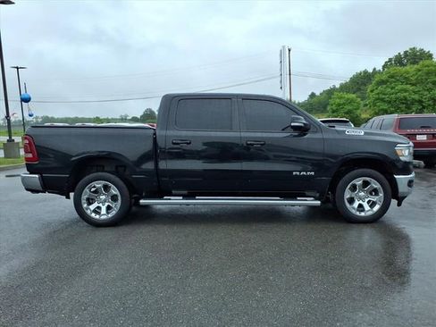 Used 2022 RAM 1500 Big Horn AWD/4WD image 3