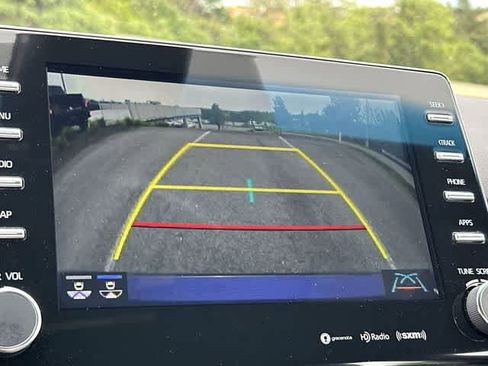 Used 2019 Toyota Avalon XLE w/ Moonroof Package FWD image 14