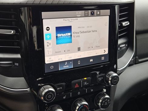 New 2026 RAM 1500 4x4 Crew Cab image 17