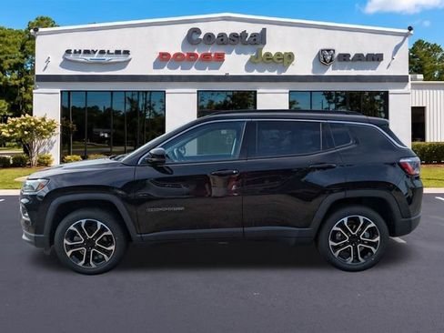 Used 2022 Jeep Compass Limited AWD/4WD image 7