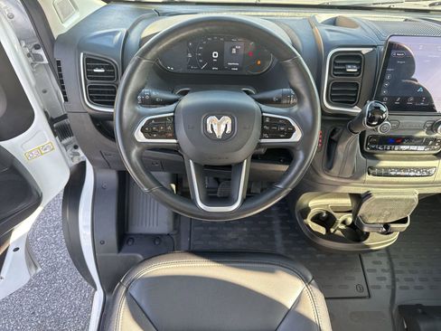 Used 2024 RAM ProMaster 2500 w/ Leather Interior Group image 28