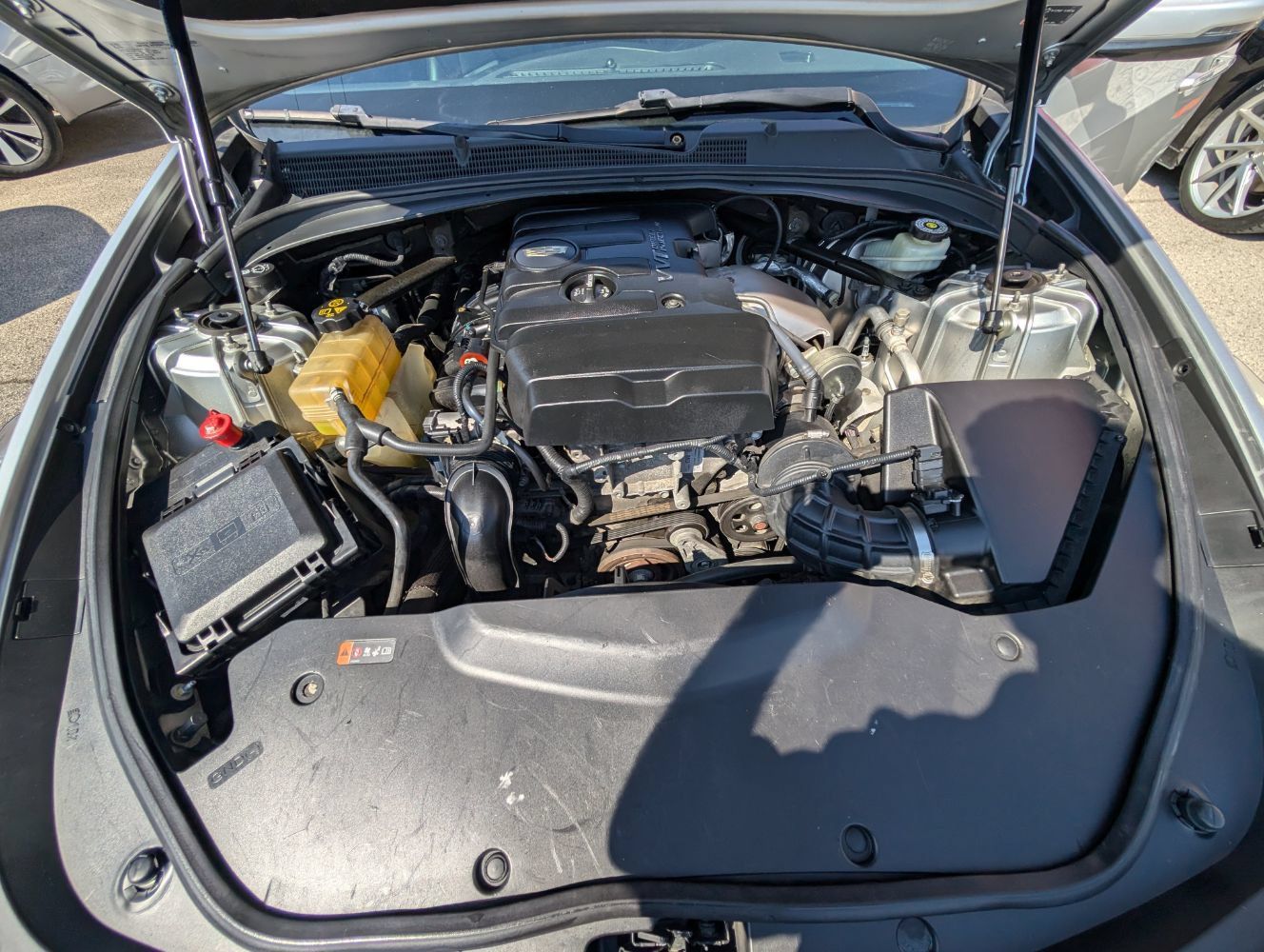 Used 2018 Cadillac CTS Luxury RWD image 10