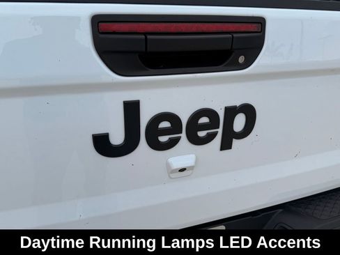 New 2026 Jeep Gladiator Sport AWD/4WD image 34