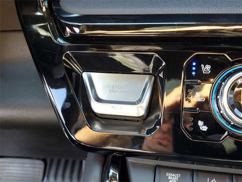 Used 2024 GMC Sierra 2500 AT4 w/ AT4 Premium Plus Package image 23